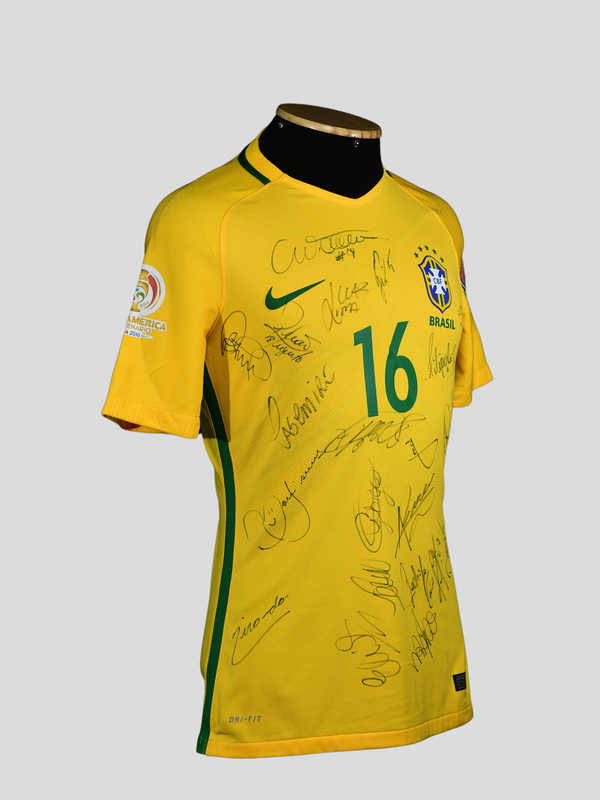 Brasil 2016 Douglas Silva - TAM M