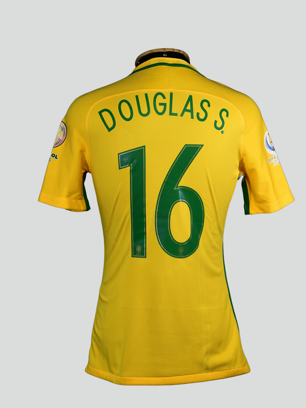 Brasil 2016 Douglas Silva - TAM M